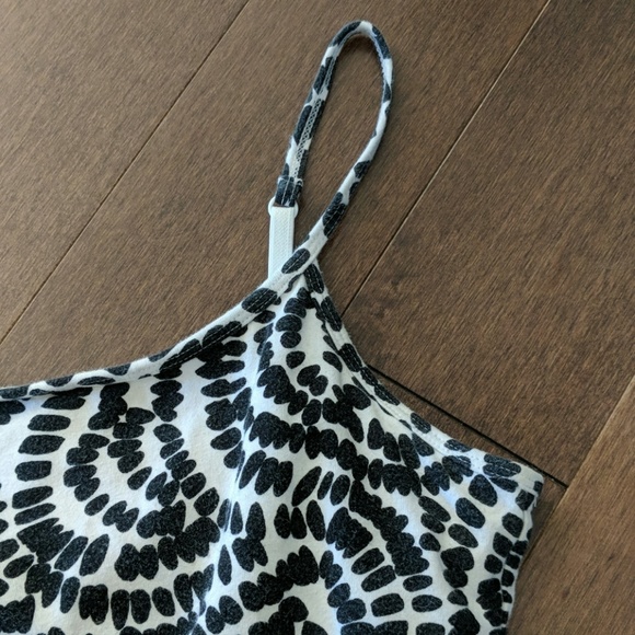 Express Top - Picture 2 of 4